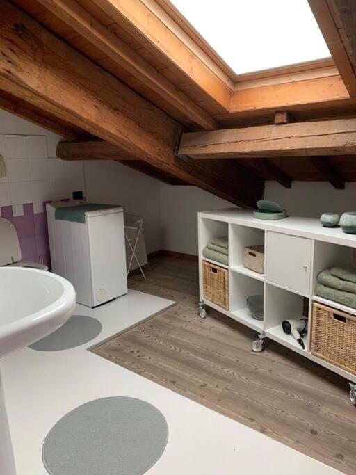 ***penthouse 4 Min To Arena Inside Fortress ! Appartamento Verona