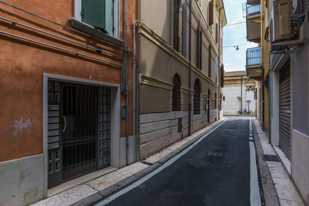 ***penthouse 4 Min To Arena Inside Fortress ! Appartamento *